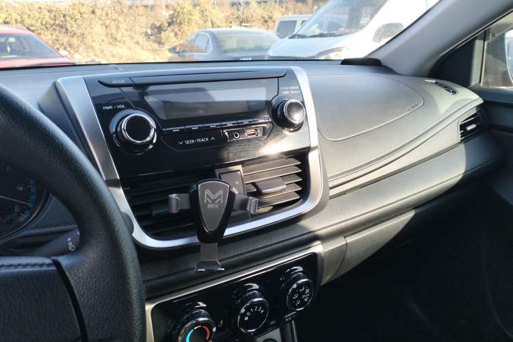 Used Toyota YARiS L Zhi Xiang 2017 1.5E CVT Dynamic Edition Audio And AC Panel