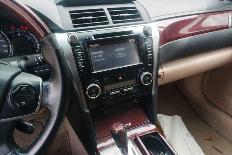 Used Toyota Camry 2012 2.5G Luxury Edition Audio And AC Panel