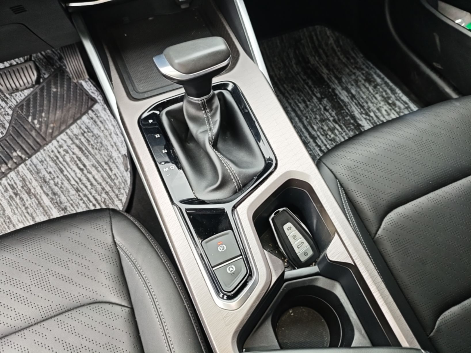 Geely Auto Emgrand 2022 4th Generation 1.5L CVT Luxury Model - Premium — снимка 16