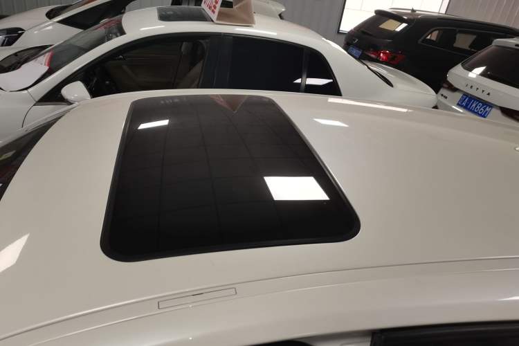 Used BMW 1 Series 2018 118i Leading Model Roof