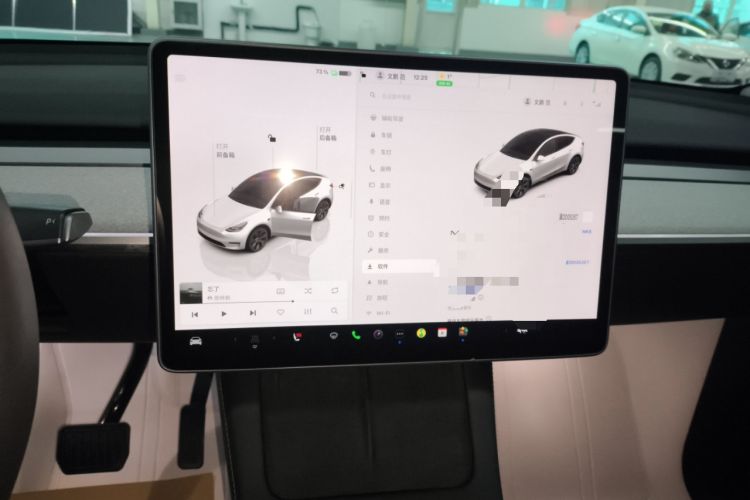 Used Tesla Model Y 2023 Rear-Wheel-Drive Version
