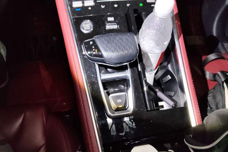 Used CHANGAN CS85 COUPE 2019 1.5T DCT Luxury Version China VI Standard
