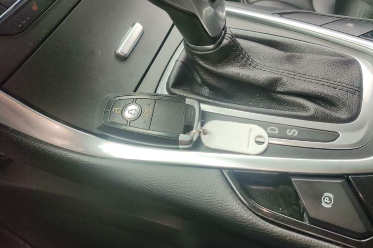 Used Ford Edge 2018 EcoBoost 245 Two-Wheel-Drive Titanium 7-Seater China V Standard