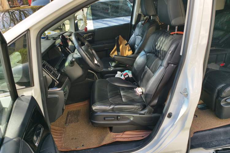 Used Honda Elysion 2019 2.0L Hybrid Luxury Edition