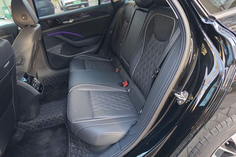 Used Volkswagen Magotan 2024 380TSI DSG Prestige Edition DaMai Package