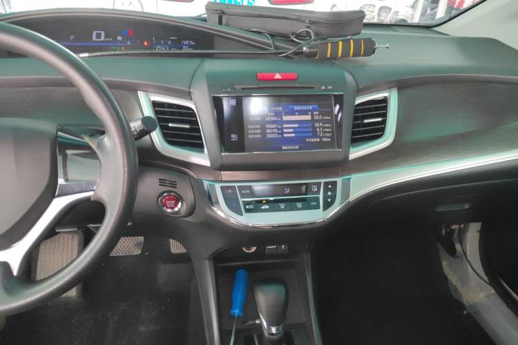 Used Honda Jade 2014 1.8L Automatic Comfort Elite Version 5 Seats
