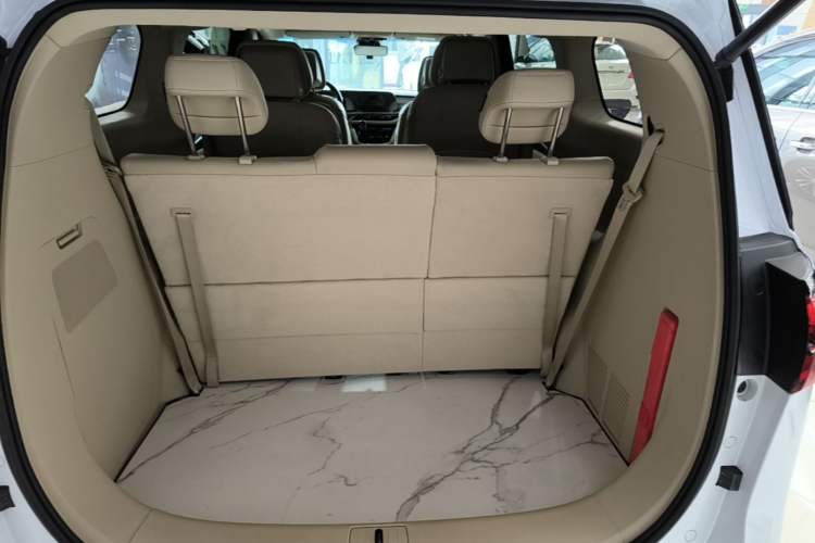 Used Buick GL8 2023 ES Lu Zun Deluxe Model