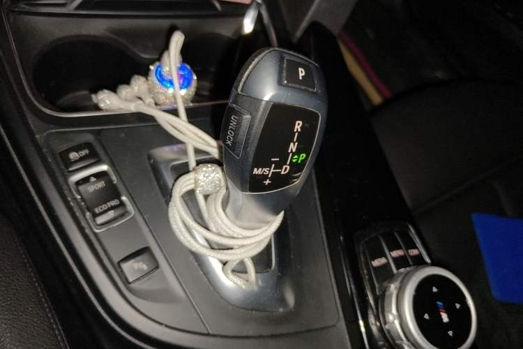 Used BMW 3 Series GT 2017 320i Sport Edition
