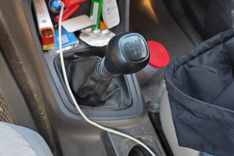 Used Wuling Hongguang V 2019 1.5L Jingqu Version China VI LAR Gear Lever