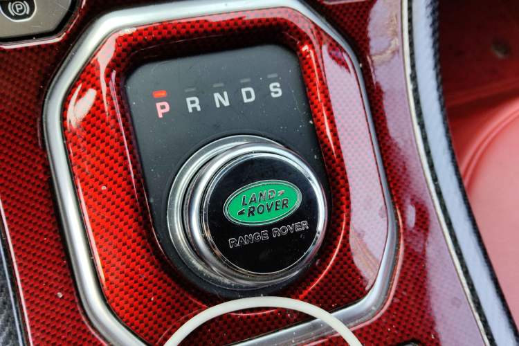 Used Land Rover Range Rover Evoque 2018 240 PS SE Smart Brilliance Edition
