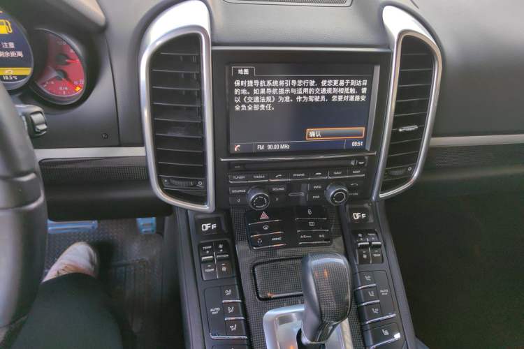Used Porsche Cayenne 2011 Cayenne 3.0T Audio And AC Panel