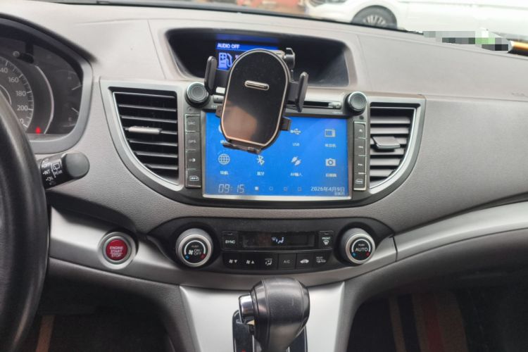 Used Honda CR-V 2012 2.4L four-wheel drive luxury version Audio And AC Panel