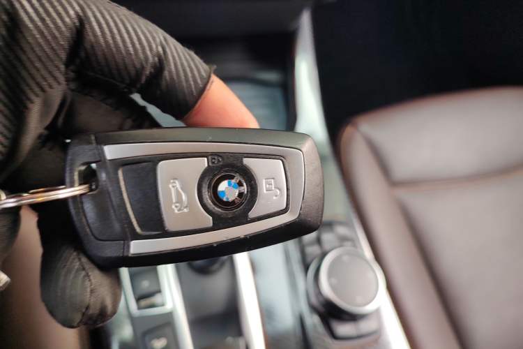 Used BMW X4 2014 xDrive28i Leading Model Vehicle Key