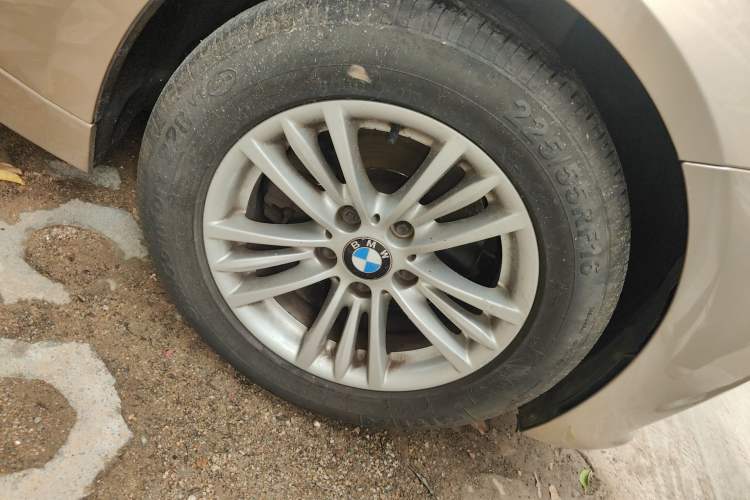 Used BMW 3 Series 2013 320Li Fashion Model

