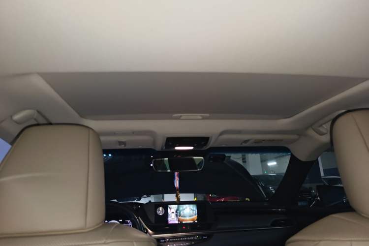 Used Lexus ES 2018 300h Premier Edition China VI Standard
