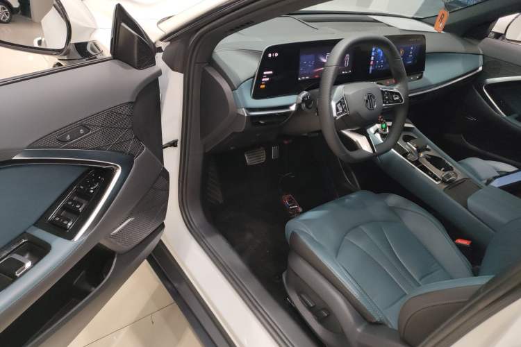 Used MG 7 2023 1.5T DCT Luxurious Supreme Edition