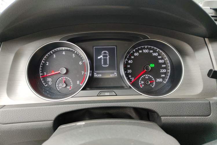 Used Volkswagen Golf 2016 230TSI Automatic Luxury Version