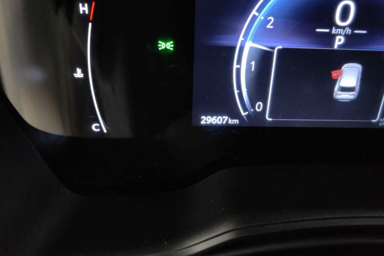 Used Toyota FRONTLANDER 2024 2.0L CVT Elite Edition Odometer Close Up