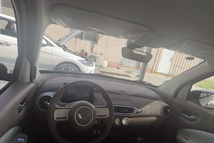 Used Wuling Hongguang MINIEV 2025 Four-Door Version Advanced Edition