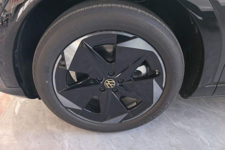 Used Volkswagen ID.UNYX 2025 Pure Model
