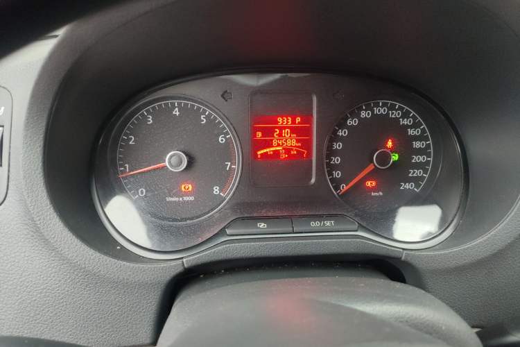 Used Volkswagen Polo 2013 1.6L Automatic Comfort Edition Instrument Cluster