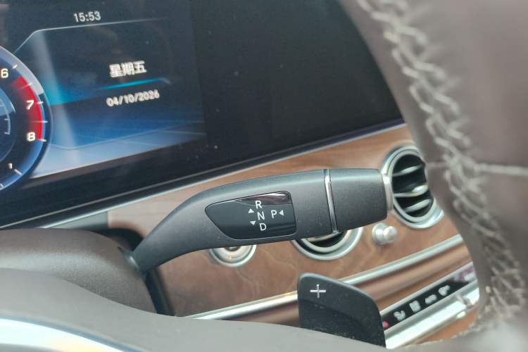 Used Mercedes-Benz E-Class 2019 Facelifted E 300 L Stylish Version Gear Lever