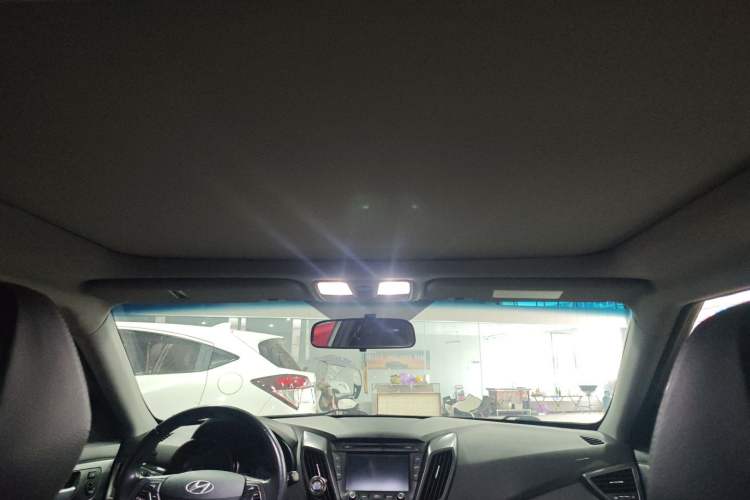 Used Hyundai Veloster 2012 1.6T Automatic Luxury Edition Headliner