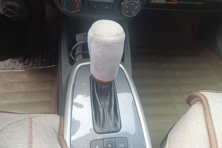 Used Chevrolet Lova RV 2016 1.5L Automatic Comfort Edition