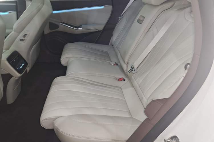 Used Denza Z9GT 2024 1100 Four-Wheel Drive Max Edition
