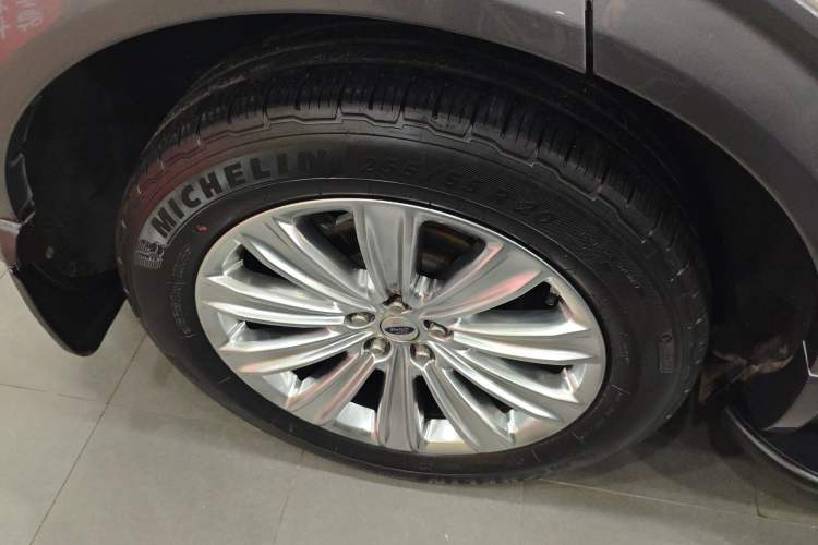 Used Ford Explorer 2020 EcoBoost 285 4x4 Titanium Edition 6 Seats
