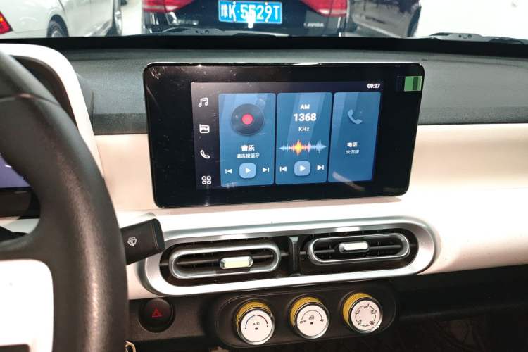 Used Wuling Hongguang MINIEV 2024 3rd Generation 215km Advanced Version
