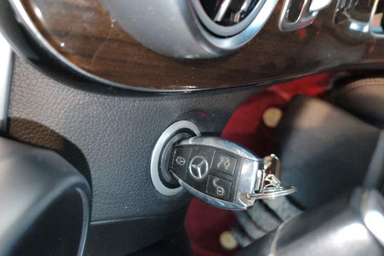 Used Mercedes-Benz GLC 2019 GLC 260 L 4MATIC Dynamic Model