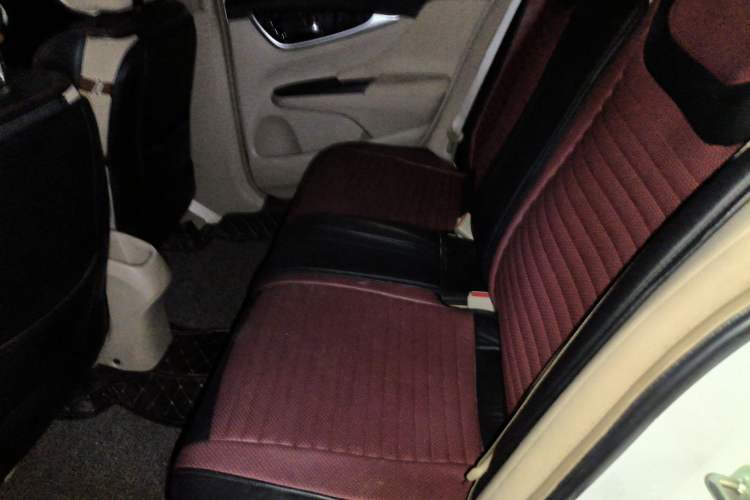 Used Honda Crider 2015 1.8L automatic comfort version
