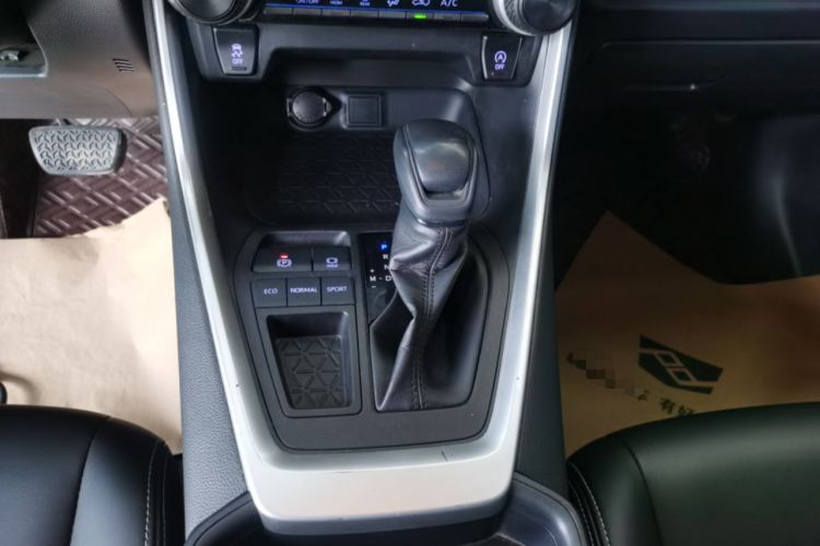 Used Toyota RAV4 2021 2.0L CVT Two-Wheel Drive Urban Edition Gear Lever