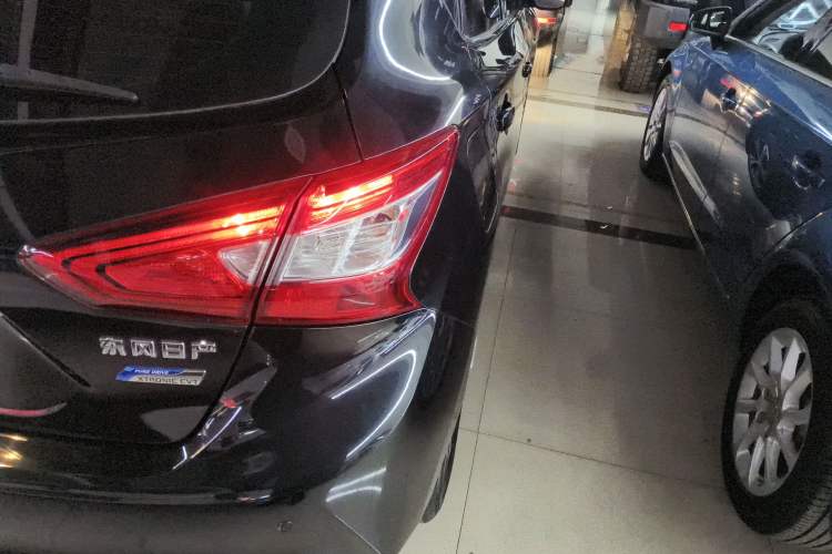 Used Nissan Tiida 2016 1.6L CVT Smart Drive Edition
