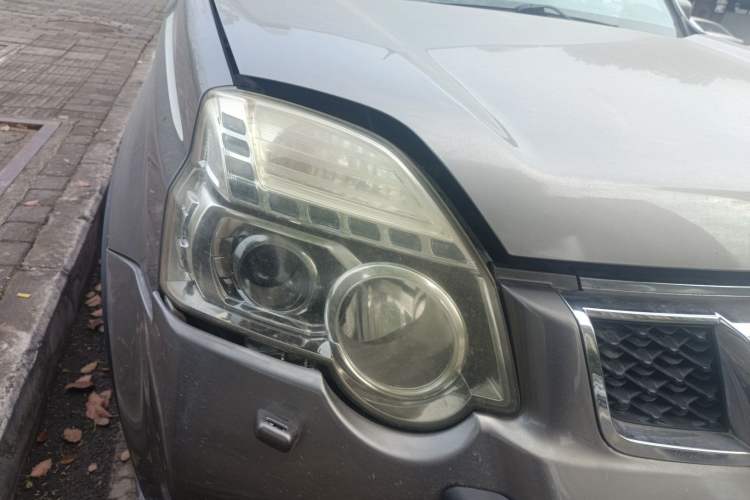 Used Nissan X-Trail 2012 2.5L CVT Flagship Edition 4WD
