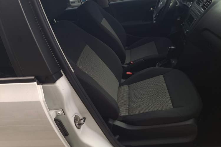 Used Volkswagen Polo 2018 1.5L Automatic Advanced Driving Model Right Front Seat