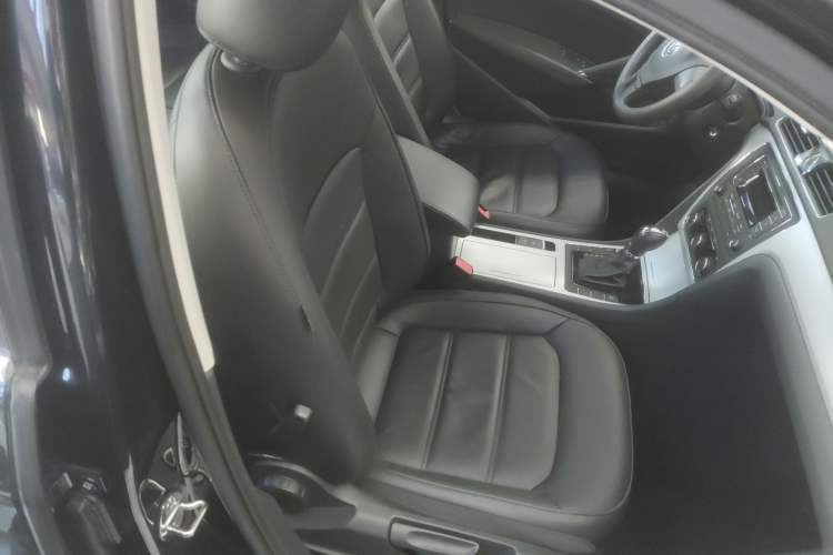 Used Volkswagen Passat 2014 1.8TSI DSG Prestige Edition