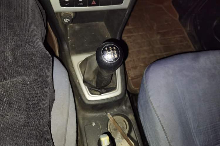 Used CHANGAN KAICHENG Ounuo S 2014 1.3L Happiness Model Gear Lever