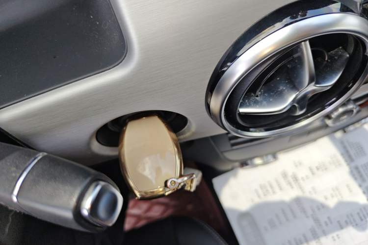 Used Mercedes-Benz GLK-Class 2015 GLK 260 4MATIC Dynamic Edition Ultimate Version Vehicle Key