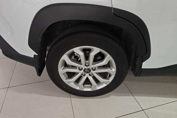 Used Toyota FRONTLANDER 2024 2.0L Smart Electric Hybrid Dual-Engine Leading Edition Right Rear Wheel Hub