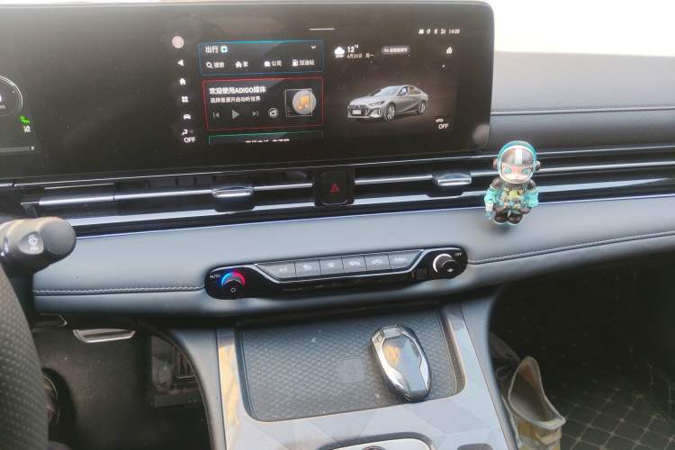 Used GAC Trumpchi EMPOW 2024 270T DCT Yingbao R-Style Edition
