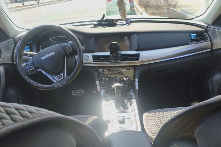 Used Haval H7 2017 Red-Label H7 2.0T Automatic Luxury Model
