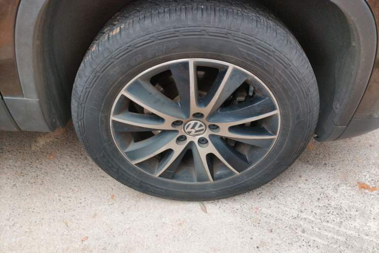 Used Volkswagen Tiguan L 2015 1.8TSI Automatic Two-Wheel Drive Luxury Model
