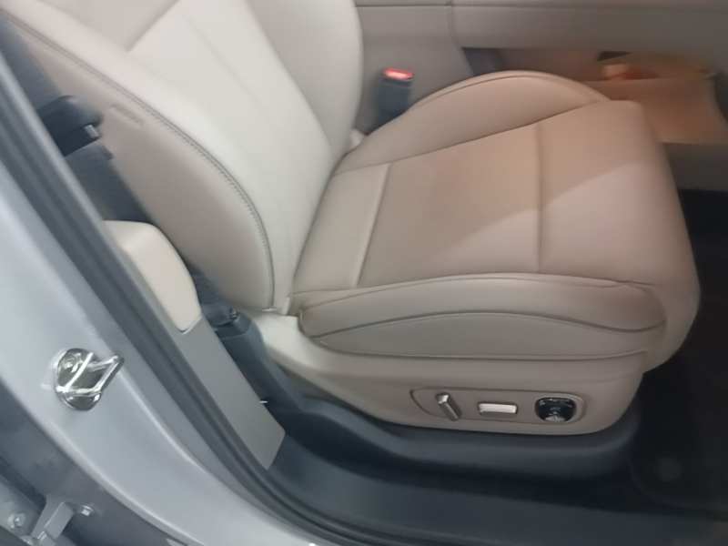 Used Li Auto i6 2025 Model Four-Wheel-Drive Standard Type — 24