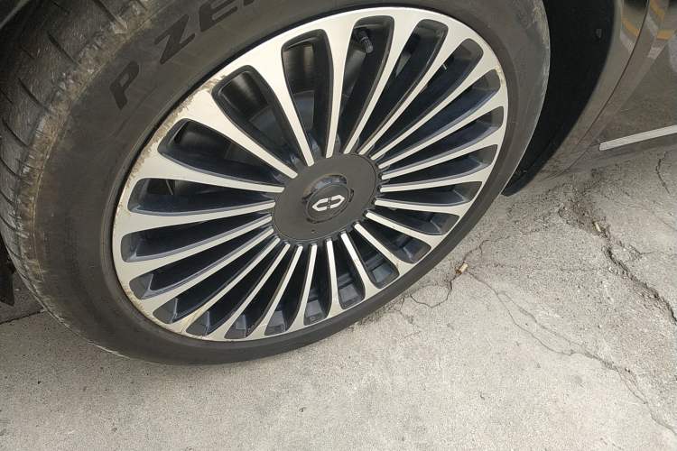 Used Hima AITO M9 2024 All-Electric Ultra Version 100 kWh 5-Seater Model Exterior 4