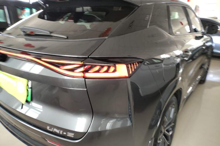 Used CHANGAN UNI-Z New Energy 2024 Blue Whale Smart Electric iDD 125km Beyond Edition Right Rear Taillight