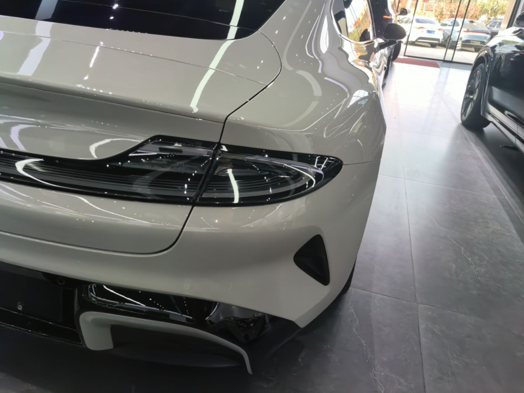Xiaomi Auto SU7 2024 Rear-Drive Long-Range Intelligent Driving Version — снимка 9