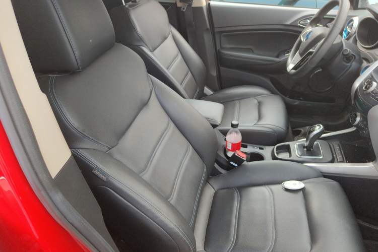 Used BYD Yuan New Energy 2018 EV360 Smart Connect Cool Edition Right Front Seat