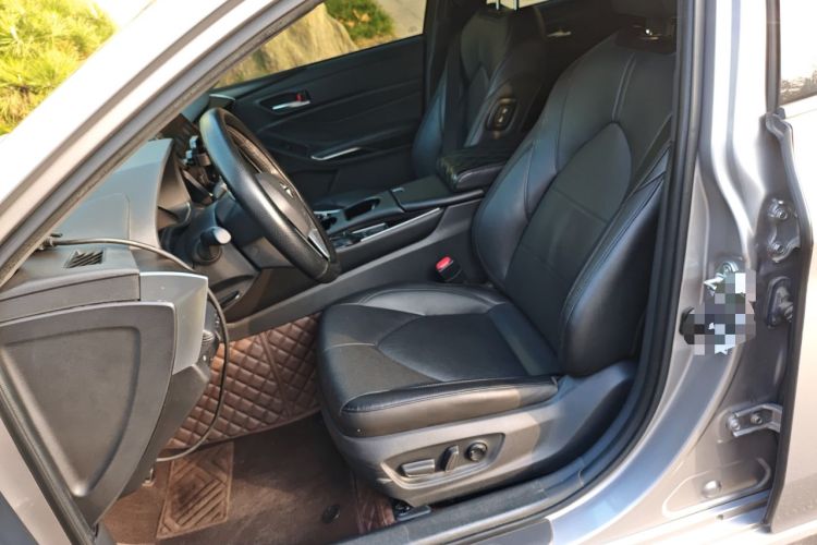 Used Toyota Avalon 2022 2.0L Luxury Edition Left Front Seat